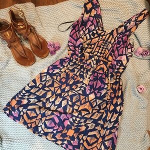 Cute pattern dress.